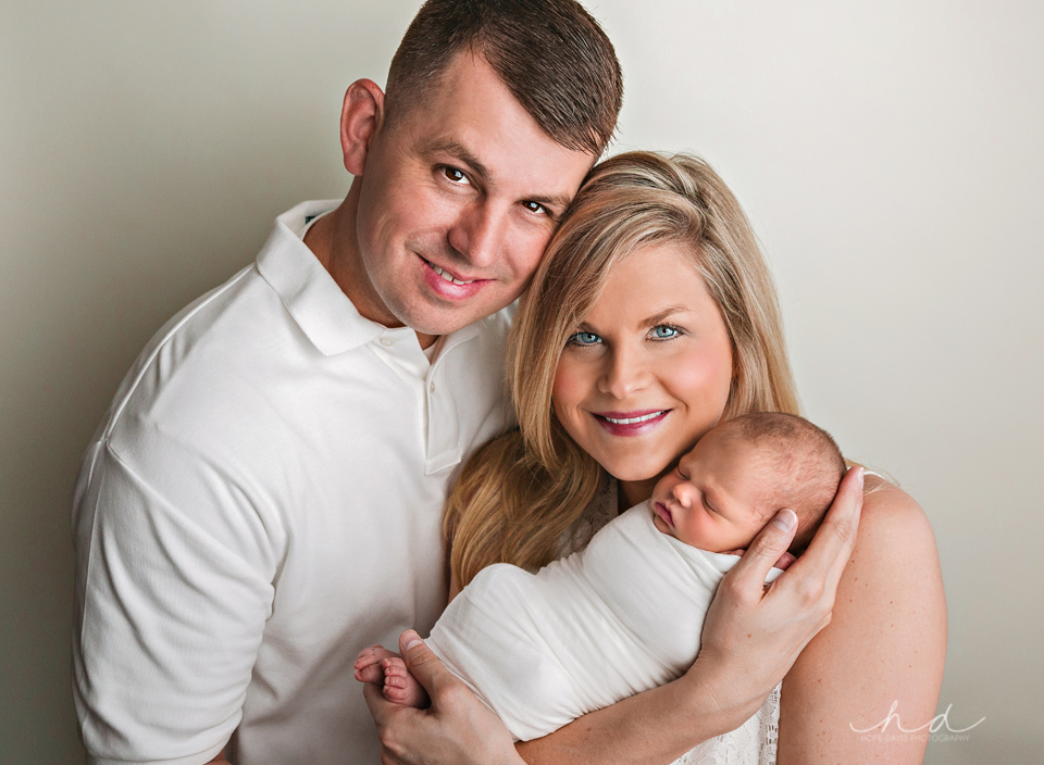 parent newborn photography