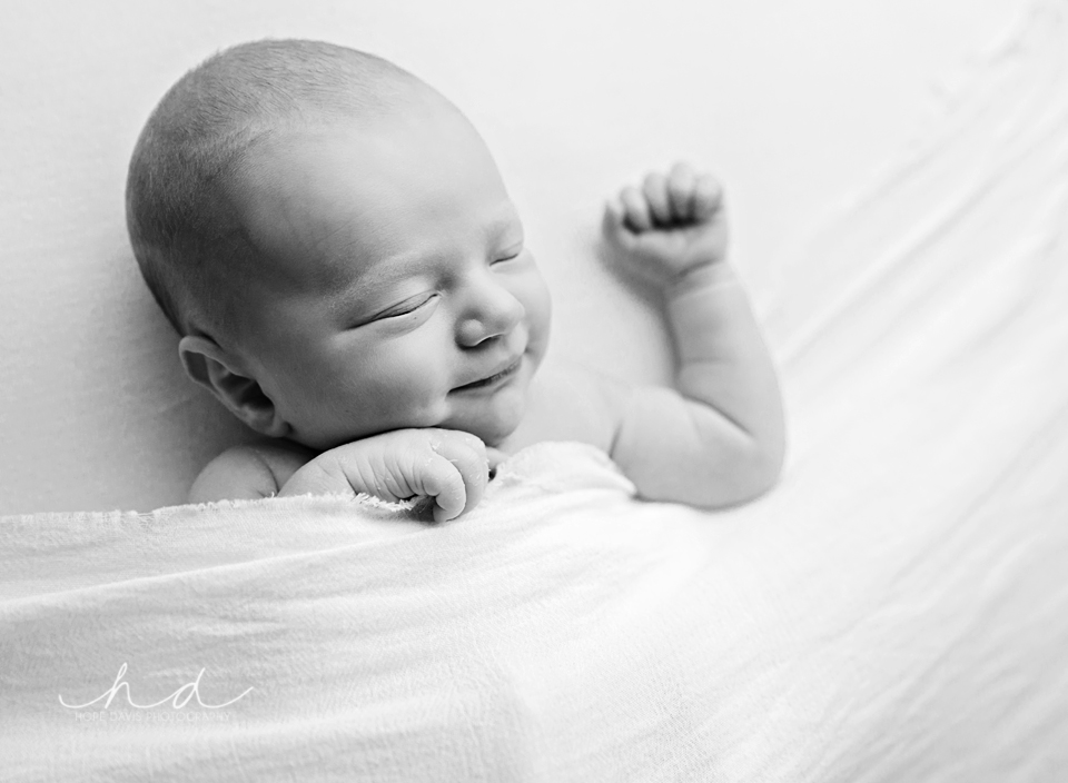 simple newborn photography central mississippi