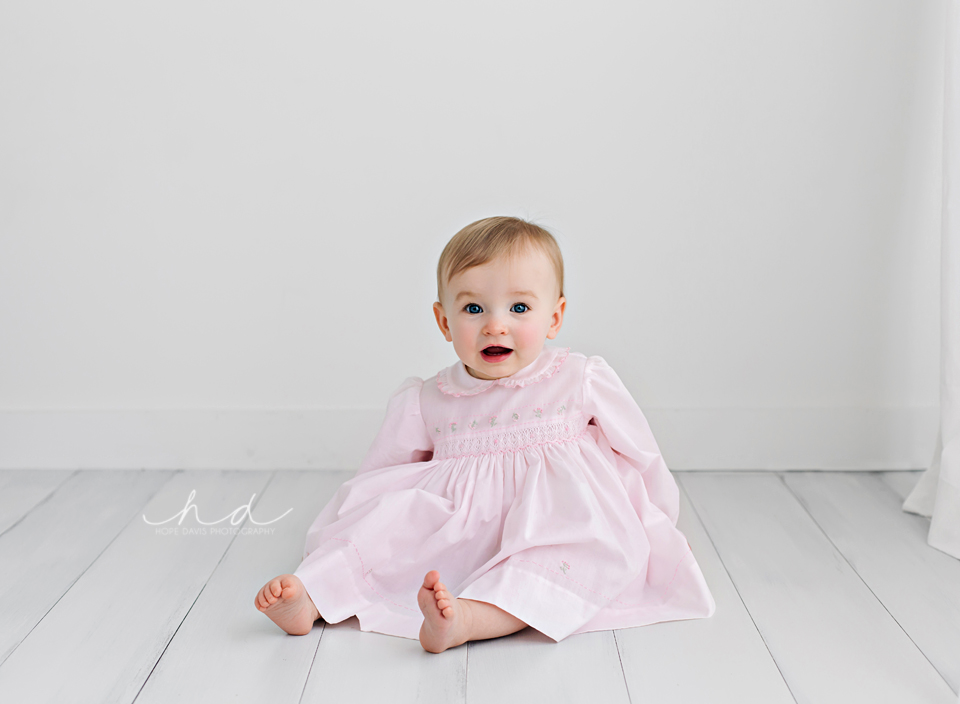 cute one year old baby photos