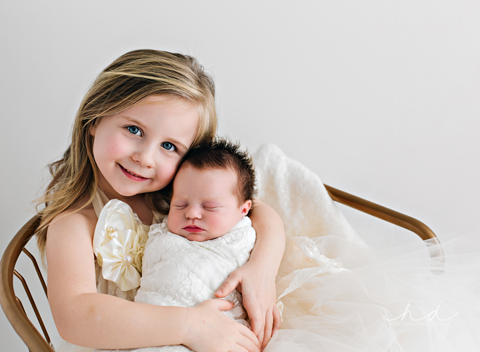 mississippi newborn family photographer