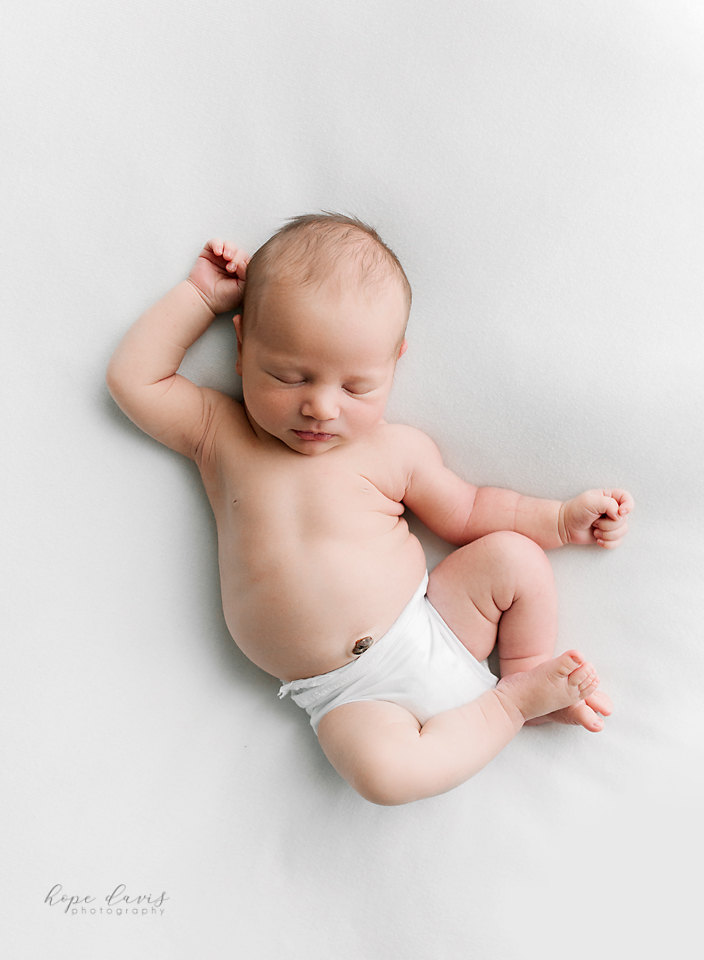 central mississippi newborn photographers hope davis photography baby on white blanket