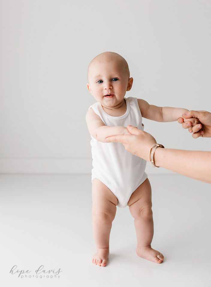 jackson ms baby photographer baby 6 month old photo shoot hope davis photography